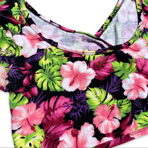 Forever 21 Floral Crop Top - Picture 3 of 4